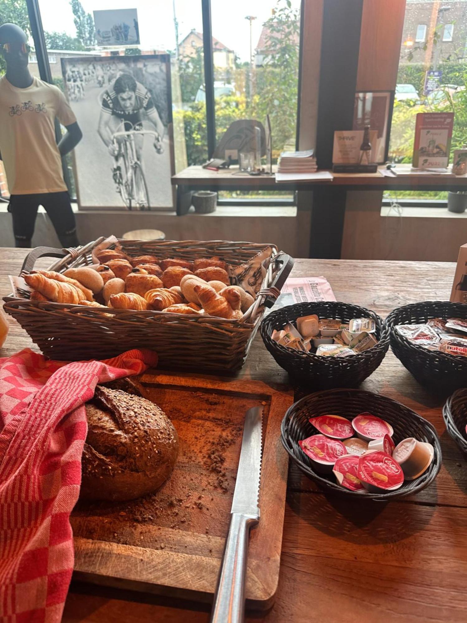 Cafe Coureur Borgloon Ξενοδοχείο Εξωτερικό φωτογραφία